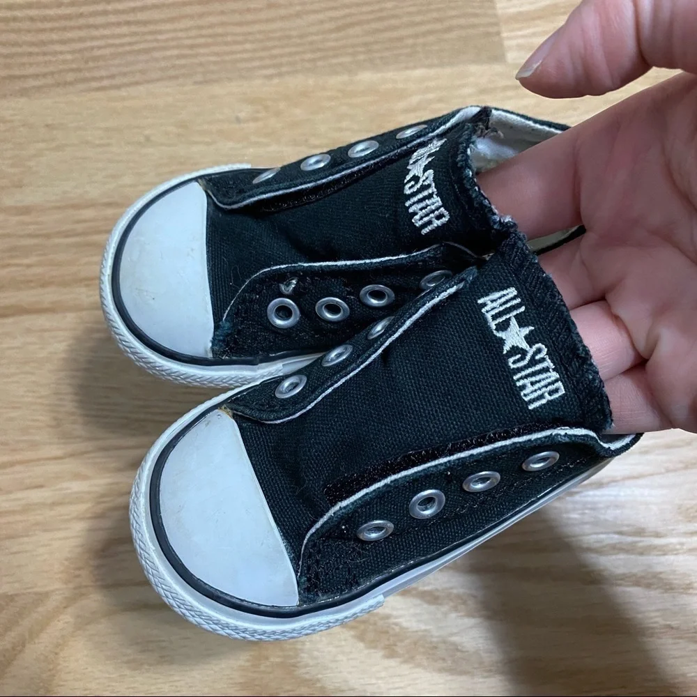 Converse Velcro Black Sneakers Sz 5 Baby Boy Girl Shoes